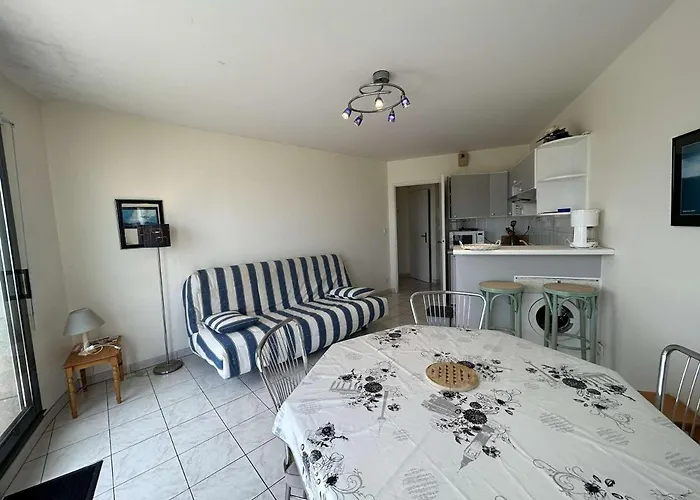 2 Pieces Avec Balcon, Vue Laterale - Fr-1-224c-301 Lägenhet