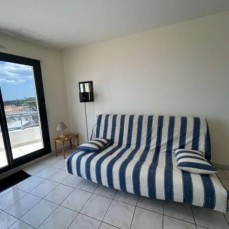 2 Pièces Avec Balcon, Vue Latérale - Fr-1-224c-301